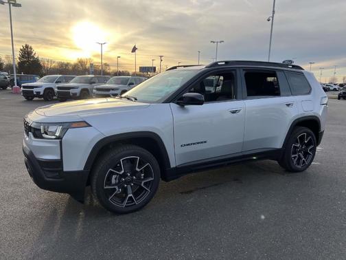 2026 Jeep Cherokee Overland