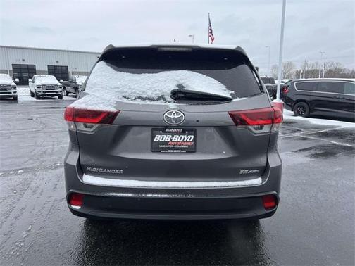 2019 Toyota Highlander 