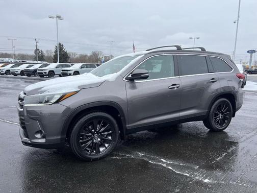 2019 Toyota Highlander 
