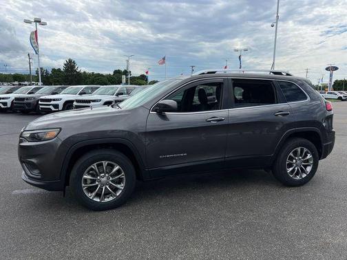 Granite Crystal Clearcoat Metallic 2019 Jeep Cherokee Latitude Plus