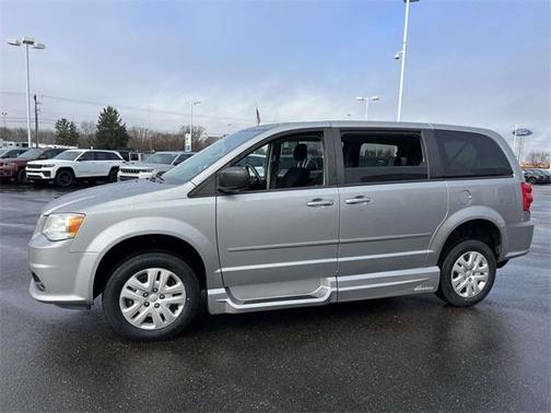 2016 Dodge Grand Caravan AVP/SE