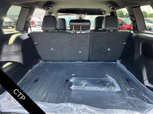 Silver Zynith Clearcoat 2026 Jeep Cherokee LAREDO/LIMITED