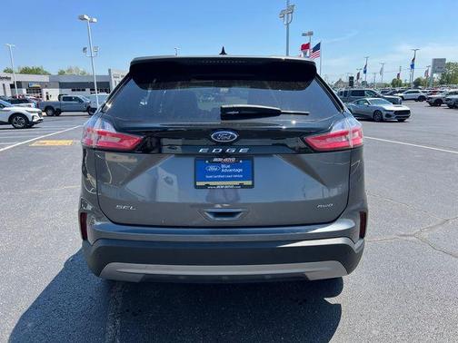 Gray Metallic 2024 Ford Edge SEL