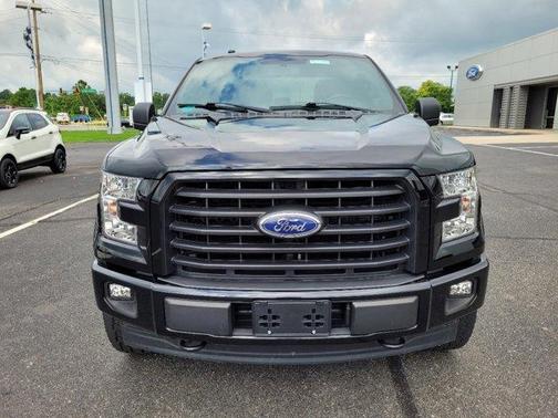 Photo 2 of 22 of 2017 Ford F-150 XLT