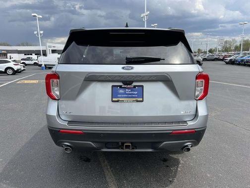 Silver Metallic 2023 Ford Explorer XLT