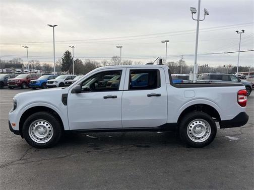 2025 Ford Maverick XL