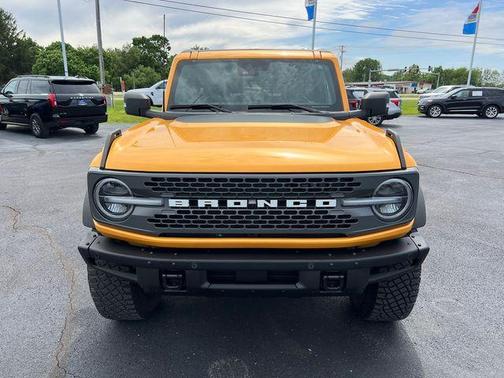 Cyber Orange Metallic Tricoat 2022 Ford Bronco Badlands