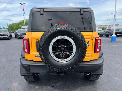 Cyber Orange Metallic Tricoat 2022 Ford Bronco Badlands
