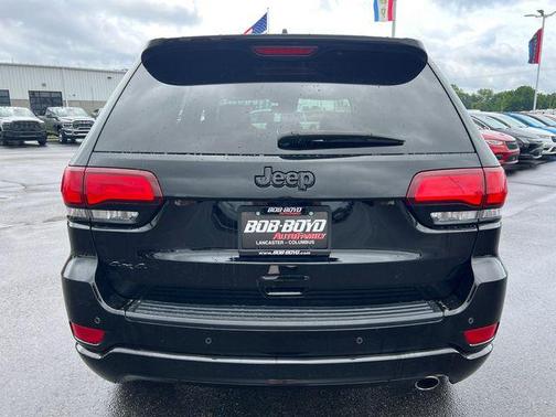 Diamond Black 2022 Jeep Grand Cherokee WK Laredo