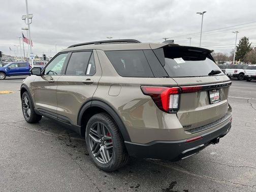 Gray 2026 Ford Explorer ST-Line
