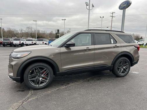 Gray 2026 Ford Explorer ST-Line