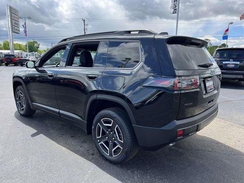 Diamond Black 2026 Jeep Cherokee LAREDO/LIMITED
