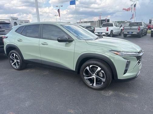 Green 2024 Chevrolet Trax 1RS