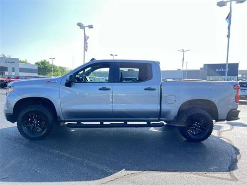 2023 Chevrolet Silverado 1500 Custom Trail Boss