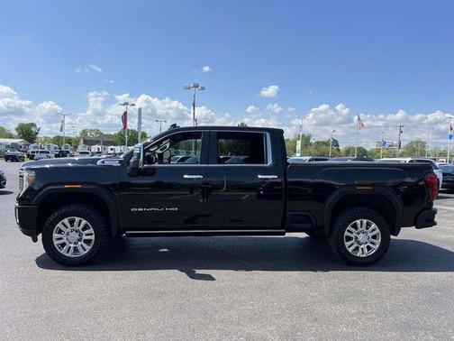 Onyx Black 2022 GMC Sierra 2500 Denali