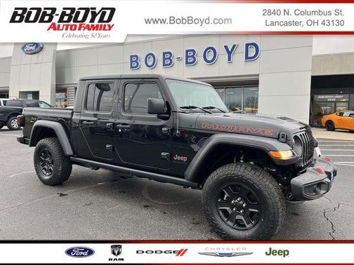Black Clearcoat 2022 Jeep Gladiator Mojave