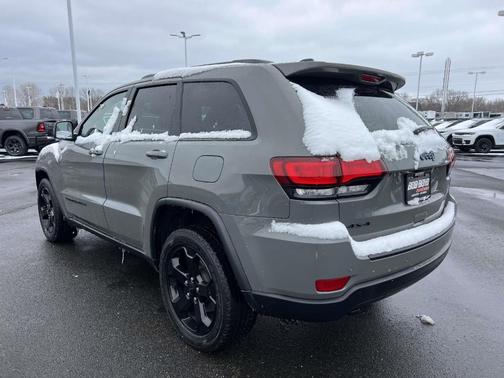 2019 Jeep Grand Cherokee Laredo