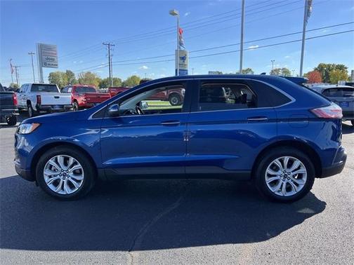 2020 Ford Edge Titanium