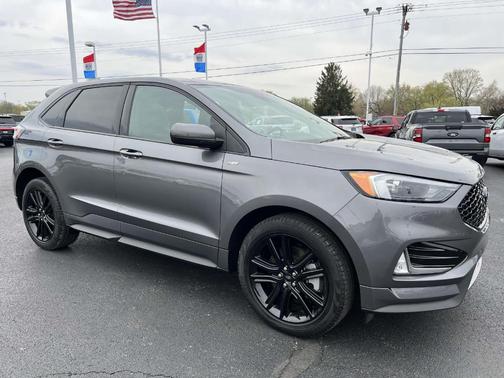 2022 Ford Edge ST Line
