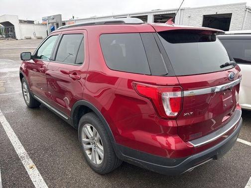 Ruby Red Metallic 2018 Ford Explorer XLT