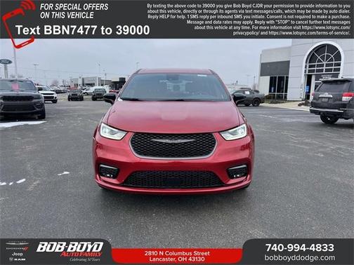 2026 Chrysler Pacifica Select