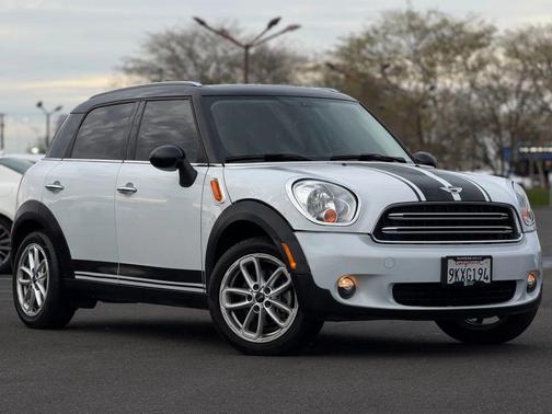 2015 MINI Countryman Cooper