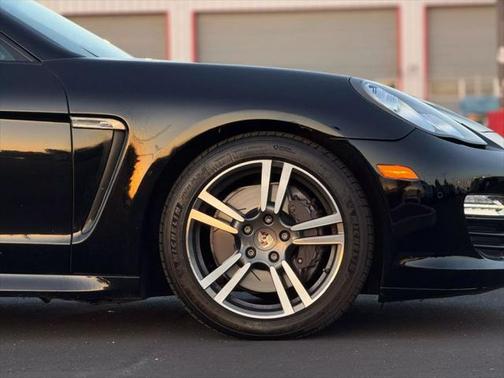 2011 Porsche Panamera 4