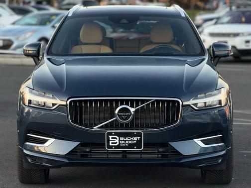 2018 Volvo XC60 Recharge Plug-In Hybrid T8 Inscription