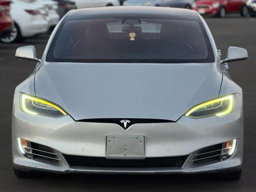 2018 Tesla Model S 75D