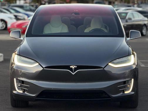 2016 Tesla Model X 75D Sport Utility 4D