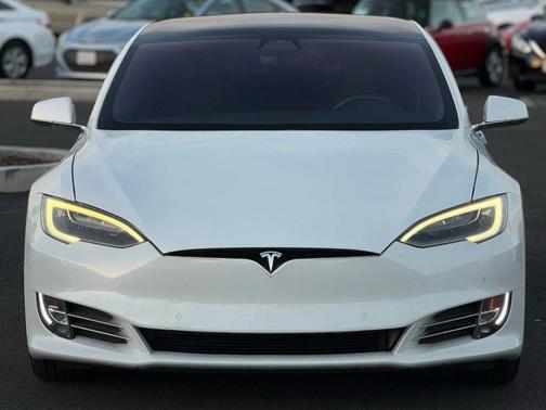 2018 Tesla Model S 75D