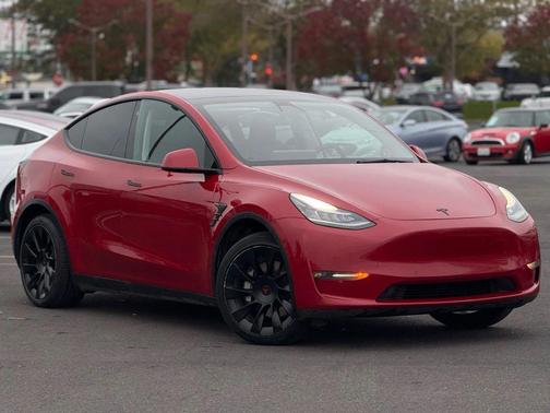 2021 Tesla Model Y Long Range Sport Utility 4D