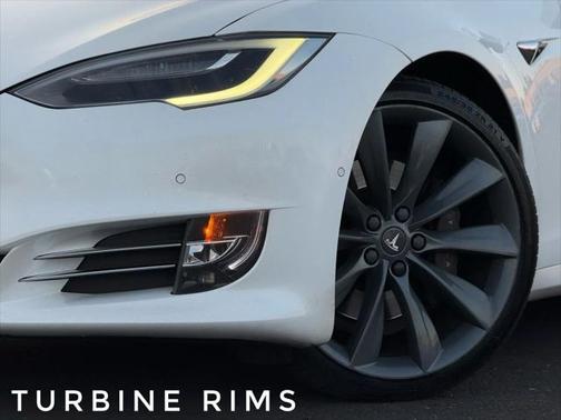 2016 Tesla Model S 90D