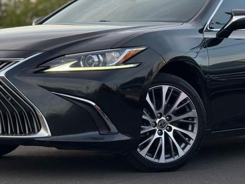 2021 Lexus ES 350 Base