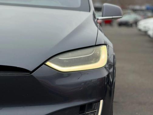 2016 Tesla Model X P90D