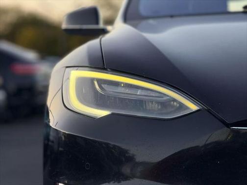 2018 Tesla Model S 75D