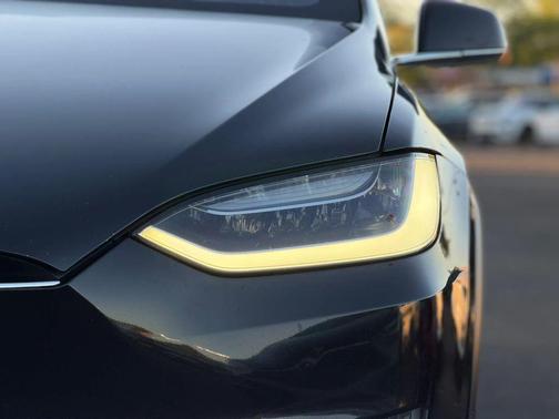 2018 Tesla Model X 100D