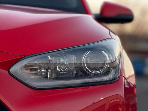 2019 Hyundai Veloster 2