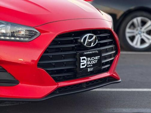 2019 Hyundai Veloster 2
