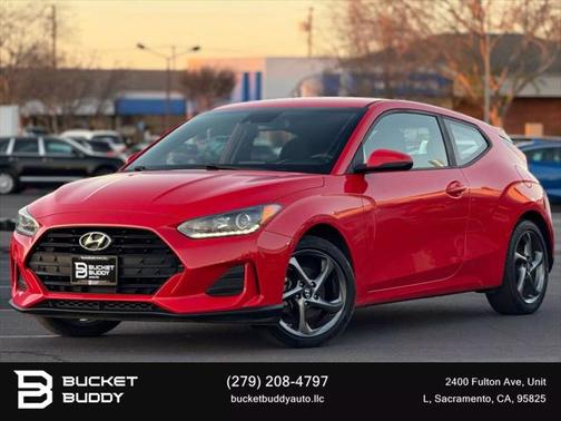 2019 Hyundai Veloster 2