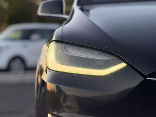 2017 Tesla Model X 75D