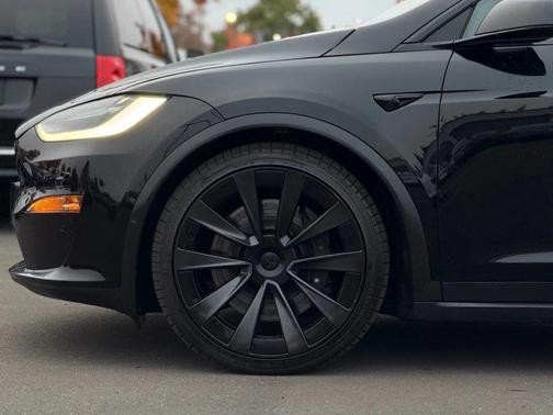 2023 Tesla Model X Plaid Tri Motor All-Wheel Drive