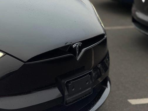 2023 Tesla Model X Plaid Tri Motor All-Wheel Drive