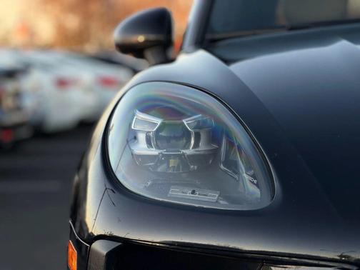 2020 Porsche Macan S