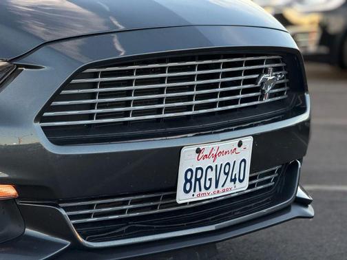 2017 Ford Mustang EcoBoost Premium