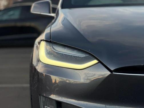 2017 Tesla Model X P100D