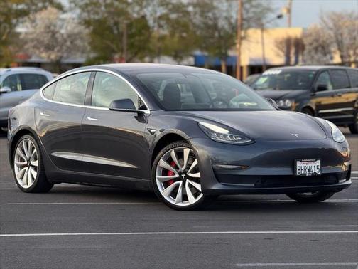 2018 Tesla Model 3 Performance