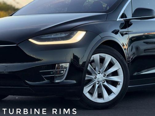 2017 Tesla Model X 90D