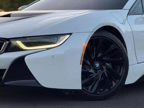 2016 BMW i8 Coupe 2D