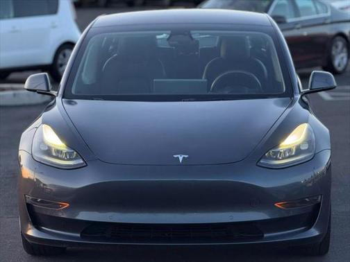 2022 Tesla Model 3 Standard Range
